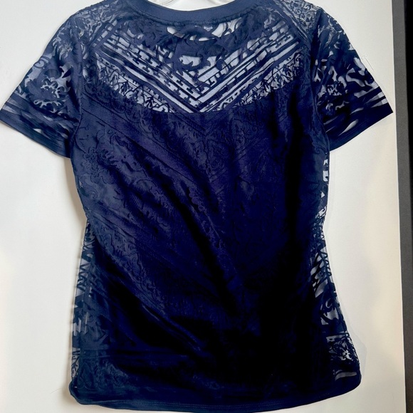 Laundry by Shelli Segal layered short sleeve top ❤️ - Picture 6 of 7